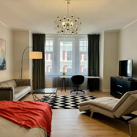 Beautiful, Spacious, 4br Apartmán Riga