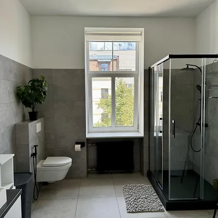 Apartment Beautiful, Spacious, 4br *