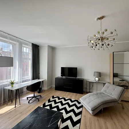Beautiful, Spacious, 4br * Riga