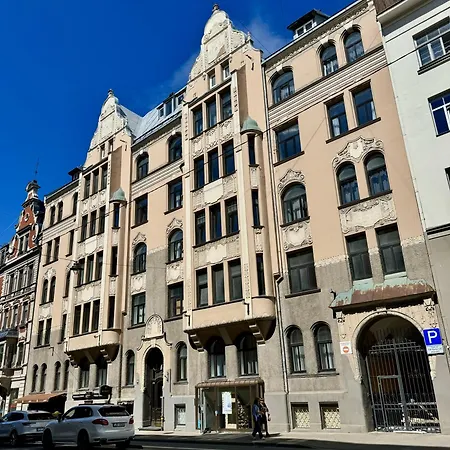 Apartment Beautiful, Spacious, 4br